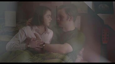 செக்ஸி ஹப்பில் இருந்து உணர்ச்சிவசப்பட்ட நான்சி ஏஸ் மற்றும் சப்ரிஸ்ஸுடன் ஃபிங்கரிங் செக்ஸ்