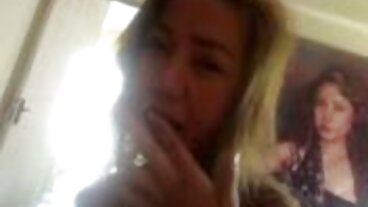 நாட்டி அமெரிக்காவிலிருந்து கவர்ச்சியான விக்டோரியா ஜூனுடன் சரியான உடல் திருகு