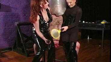 டீம் ஸ்கீட்டில் இருந்து கவர்ச்சியான ஆர்யா ஃபேயுடன் ரிவர்ஸ் கவ்கர்ல் ஸ்க்ரூ