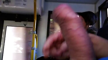 MYLF இலிருந்து கவர்ச்சியான ரிலே ரெய்ஸுடன் டாகிஸ்டைல் ​​செக்ஸ்