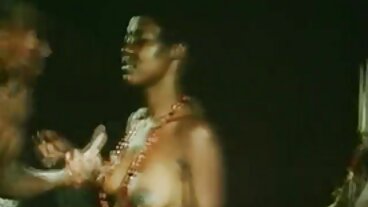 ஜூல்ஸ் ஜோர்டானின் அழகான டானா லியாவுடன் மில்ஃப் ஆக்ஷன்