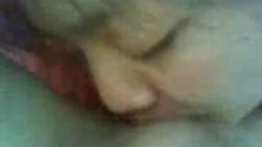 புதிய உணர்வுகளிலிருந்து கவர்ச்சியான ஆதிரா அல்லூருடன் டாகிஸ்டைல் ​​ஆக்‌ஷன்