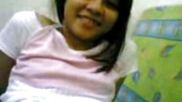 டிடிஎஃப் நெட்வொர்க்கில் இருந்து அழகான சோபியா லீயுடன் லெக்ஸ் ஆன் ஷோல்டர்ஸ் வீடியோ