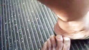 ரியாலிட்டி கிங்ஸின் அற்புதமான ஜேமி வாலண்டைன் மற்றும் சோபியா லியோனுடன் நடுத்தர அளவு டைட்ஸ் காட்சி