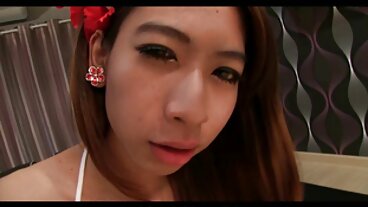 ப்ரேஸர்ஸின் ப்ரீஃபெக்ட் ஷே காட்சிகளுடன் நீண்ட கால்கள் மங்கியது