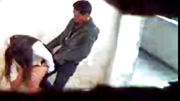 வயது வந்தோருக்கான அற்புதமான ரியான் கீலியுடன் குட்டை முடி ஸ்மட்