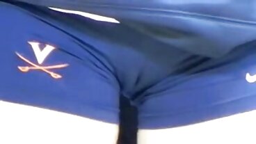 பிரேஸர்ஸின் அற்புதமான ஏஞ்சலா ஒயிட்டுடன் ரிவர்ஸ் கவ்கர்ல் படம்