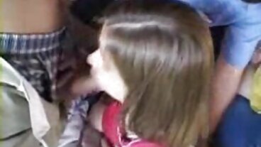 டெவில்ஸ் ஃபிலிமில் இருந்து கவர்ச்சியான நடாலியா குயின் மற்றும் ஷீனா ரைடருடன் நீண்ட முடி வீடியோ