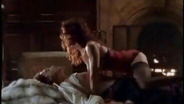 FemJoy இன் டெம்டிங் டகானாவுடன் சோலோ படம்