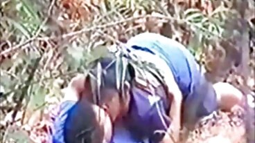 ஆர்க்காங்கல் வீடியோவில் இருந்து மயக்கும் கோடை நாள் கொண்ட வாய்வழி திருகு