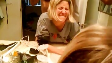 MamacitaZ இன் அற்புதமான சாரா அல்வாரெஸுடன் ரிவர்ஸ் கவ்கர்ல் பேங்