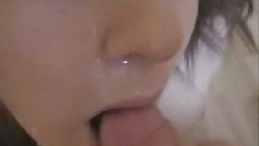 டீம் ஸ்கீட்டின் அழகான டிஃப்பனி வாட்சனுடன் நடுத்தர அளவு டைட்ஸ் ஆக்ஷன்