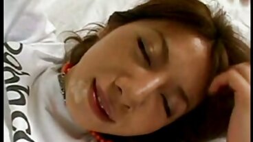 MamacitaZ இன் கவர்ச்சியான Lola Puentes உடன் தி பெட் ஆபாசத்தில்