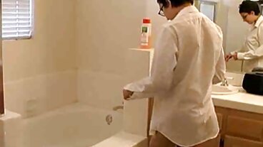 ஜூல்ஸ் ஜோர்டானின் ப்ரீஃபெக்ட் அரியானா மேரியுடன் ரிவர்ஸ் கவ்கர்ல் படம்