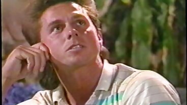 டீம் ஸ்கீட்டின் கவர்ச்சியான ஜிக்கி ஸ்டாருடன் நீண்ட முடி வீடியோ