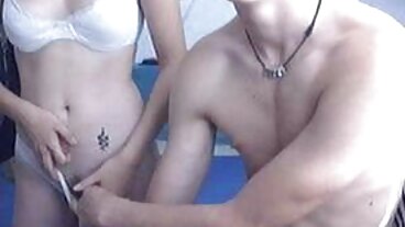 ஸ்பிஸூவில் இருந்து கவர்ச்சியான ஆலியா ஹடித்துடன் தி பெட் வீடியோ