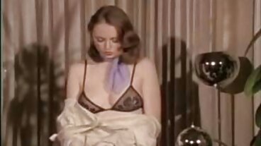 டீம் ஸ்கீட்டில் இருந்து அழகான நிகோல் நாஷ் மற்றும் சோஃபி மேரியுடன் ரிவர்ஸ் கவ்கர்ல் ஸ்க்ரூ