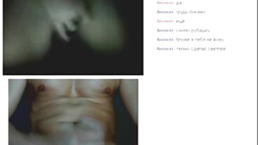 டீம் ஸ்கீட்டில் இருந்து ப்ரீஃபெக்ட் கேந்த்ரா ஜேம்ஸ் மற்றும் ரெய்லின் ஆன் ஆகியோருடன் ஷூஸ் படம்