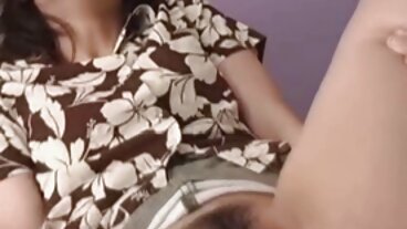 ஸ்பிஸூவில் இருந்து ப்ரீஃபெக்ட் ஆண்டி ரை மற்றும் லோலா ஃபே ஆகியோருடன் ஹேண்ட்ஜாப் வீடியோ