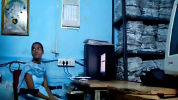 டக் பாஸில் இருந்து அற்புதமான மிஸ்டி மீனருடன் டாய்ஸ் படம்