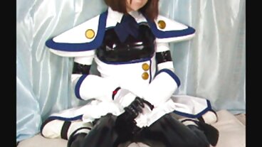 ஸ்பைஃபாமில் இருந்து அழகான சோபியா சல்ட்ரியுடன் ஷேவ் செய்யப்பட்ட திரைப்படம்